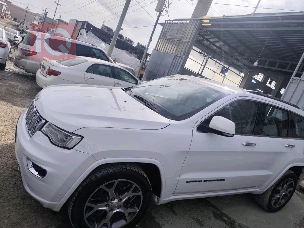 جيب جراند شيروكي